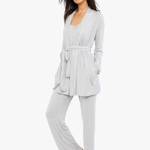 A Pea in the Pod Nursing 3-Piece Set